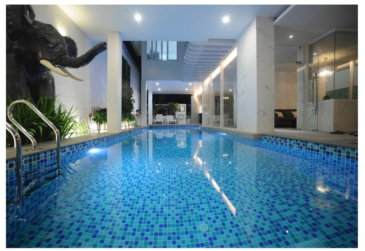 Luxury villa for rent with swimming pool, front view of the sea, north of Nha Trang
